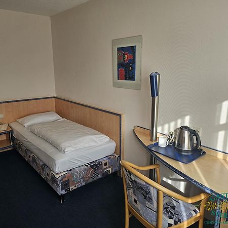 Hotel Gasthof Sternen Гайзинген Екстериор снимка