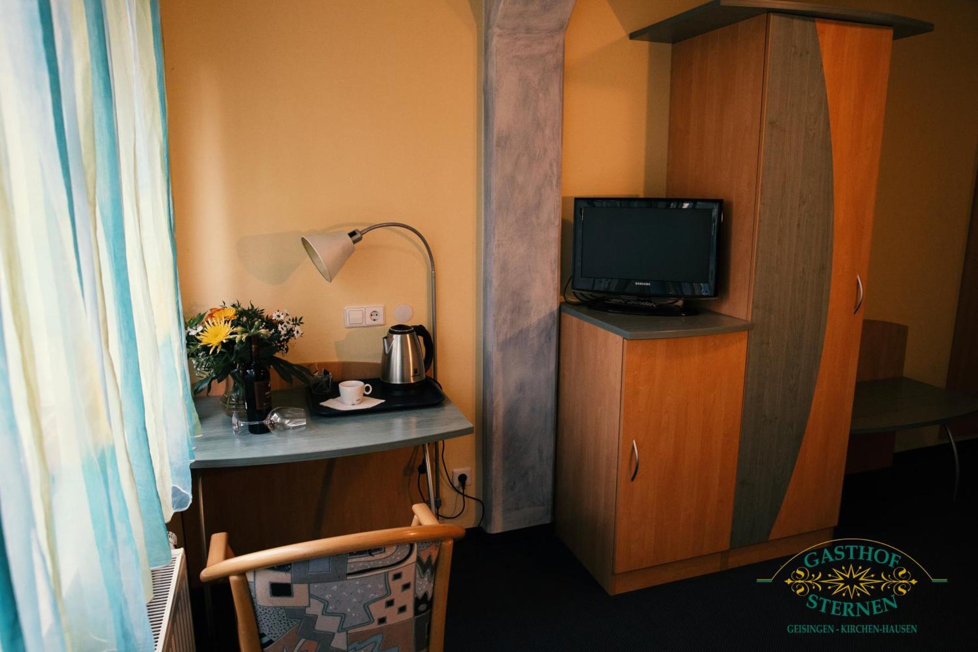 Hotel Gasthof Sternen Гайзинген Екстериор снимка
