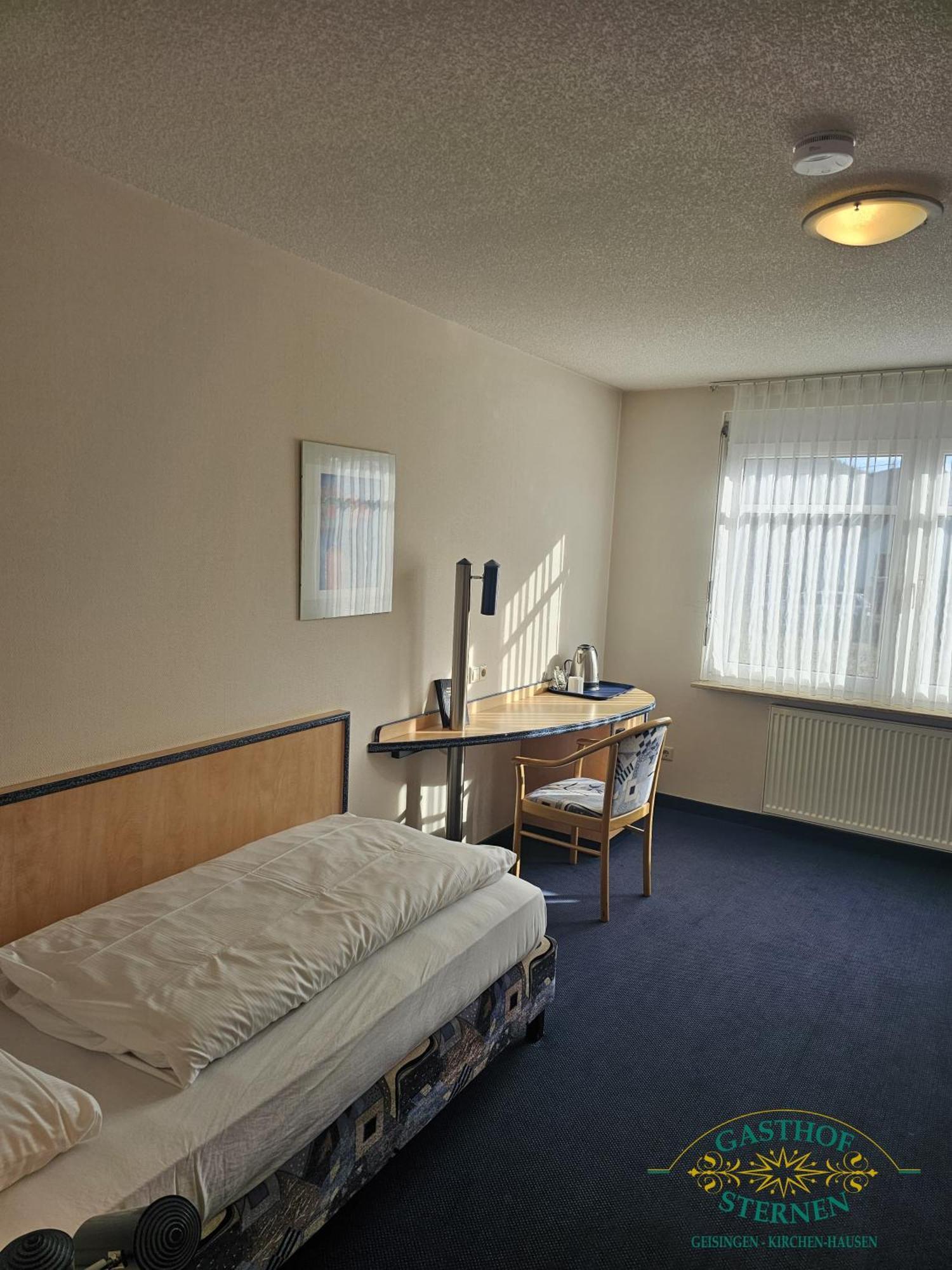 Hotel Gasthof Sternen Гайзинген Екстериор снимка