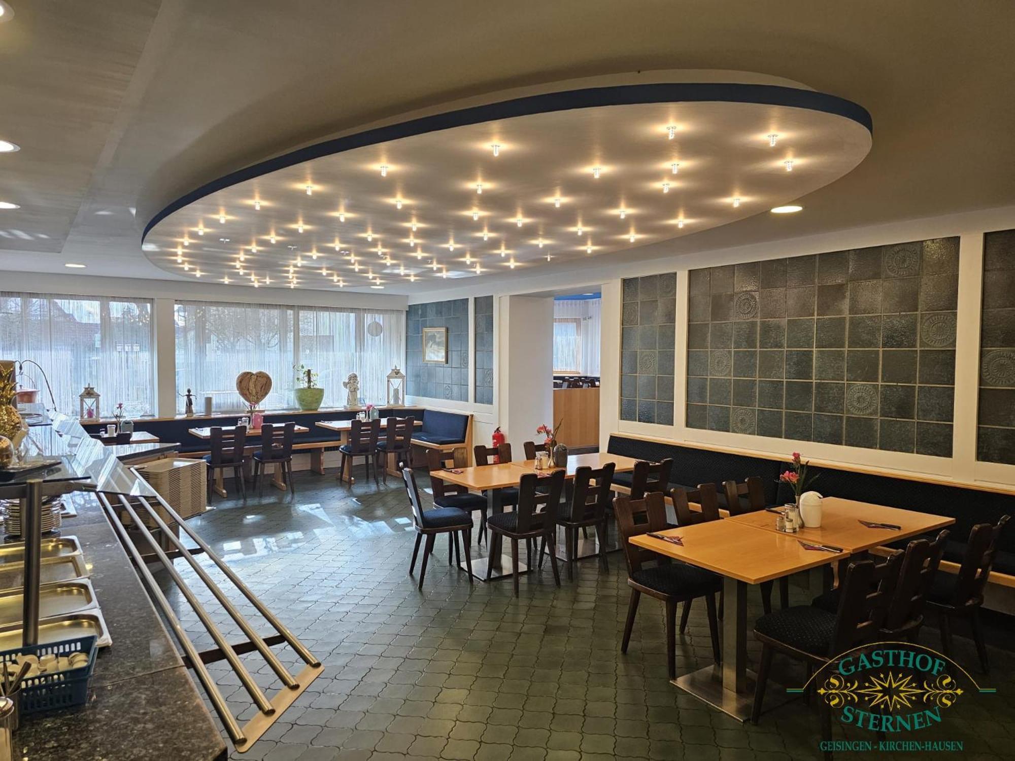 Hotel Gasthof Sternen Гайзинген Екстериор снимка