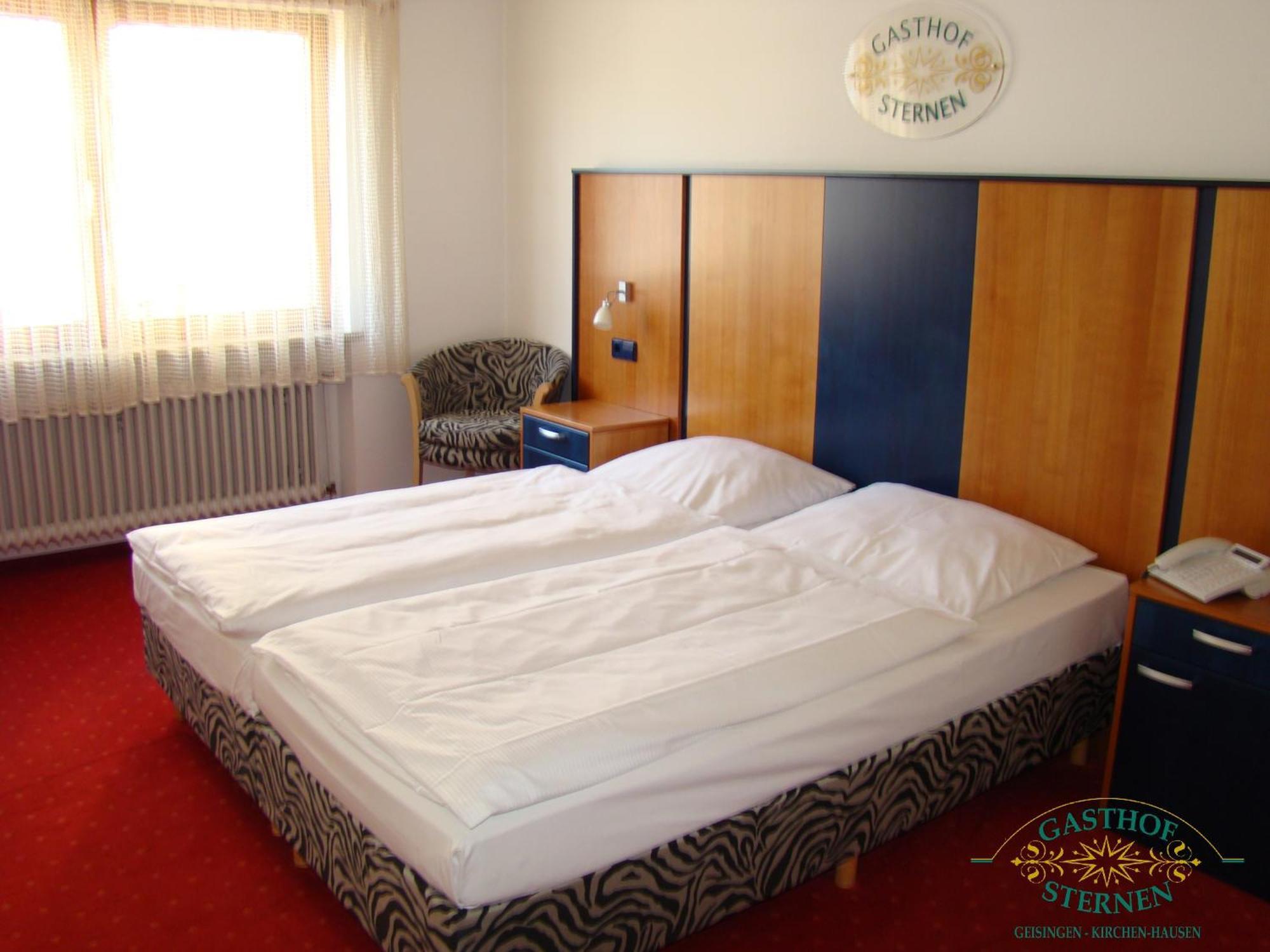 Hotel Gasthof Sternen Гайзинген Екстериор снимка